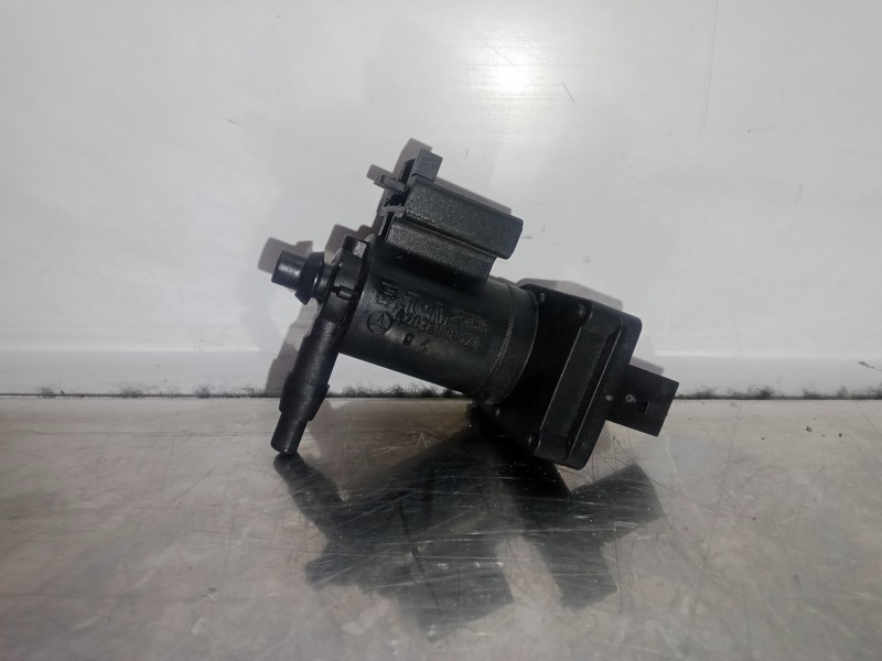Recambio de valvula aire adicional para mercedes-benz clase c (w203) berlina 2.2 cdi cat referencia OEM IAM A2038000478  