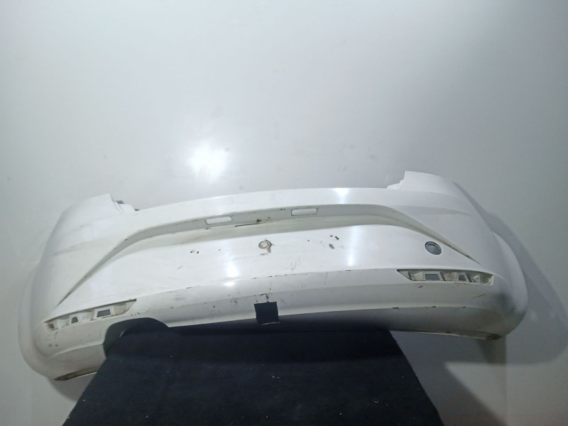 Recambio de paragolpes trasero para seat leon (1p1) 1.6 tdi referencia OEM IAM 1P0867421D  
