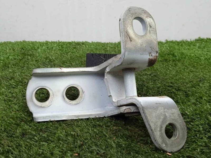 Recambio de bisagra para toyota land cruiser (j15) 3.0 turbodiesel cat referencia OEM IAM 6871012151 DELANTERA.DERECHA SUPERIOR