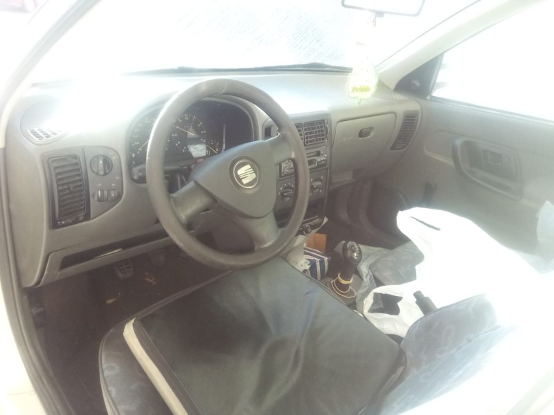 seat inca (6k9) del año 2000