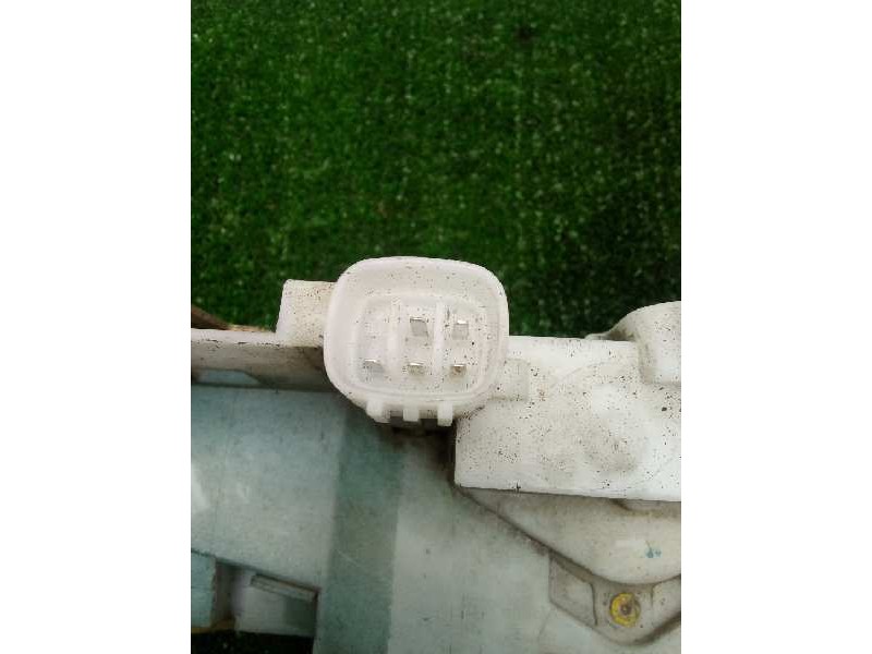 Recambio de cerradura puerta delantera derecha para toyota avensis berlina (t 22) 2.0 d4-d luna (5-ptas.) referencia OEM IAM 065