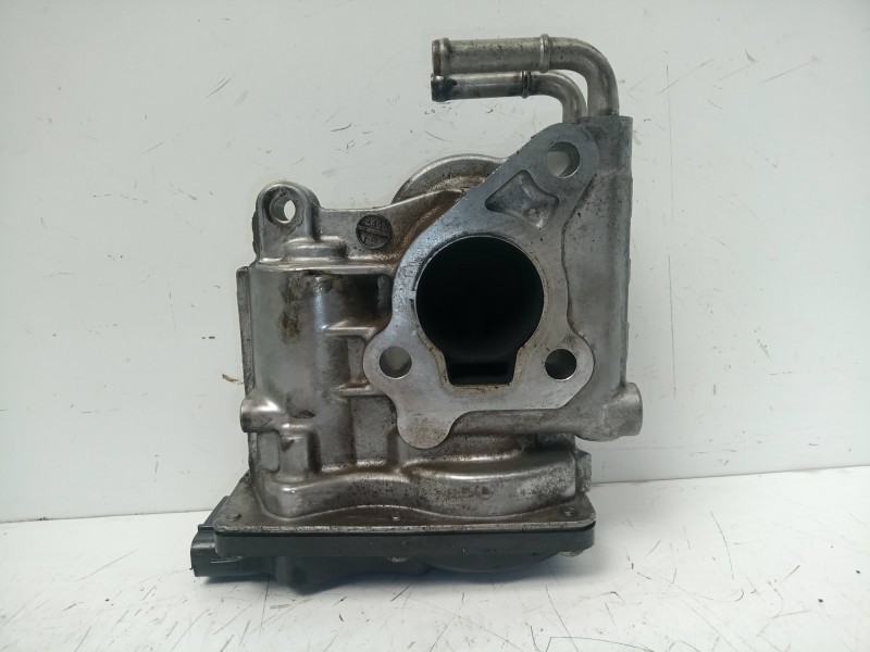 Recambio de valvula egr para toyota avensis (t27) 2.2 d-4d cat referencia OEM IAM 258000R010  