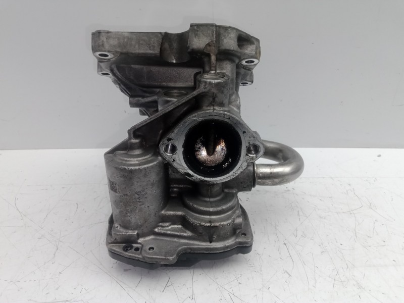 Recambio de valvula egr para iveco daily pr 3.0 diesel referencia OEM IAM 50431781-A2C53299771 CONTINENTAL 5.PINES