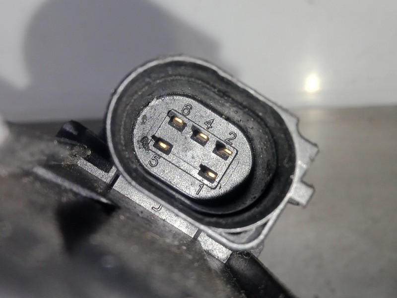 Recambio de valvula egr para opel movano (2004 =>) 2.5 cdti referencia OEM IAM A2C53094175-H8200222772  5.PINES