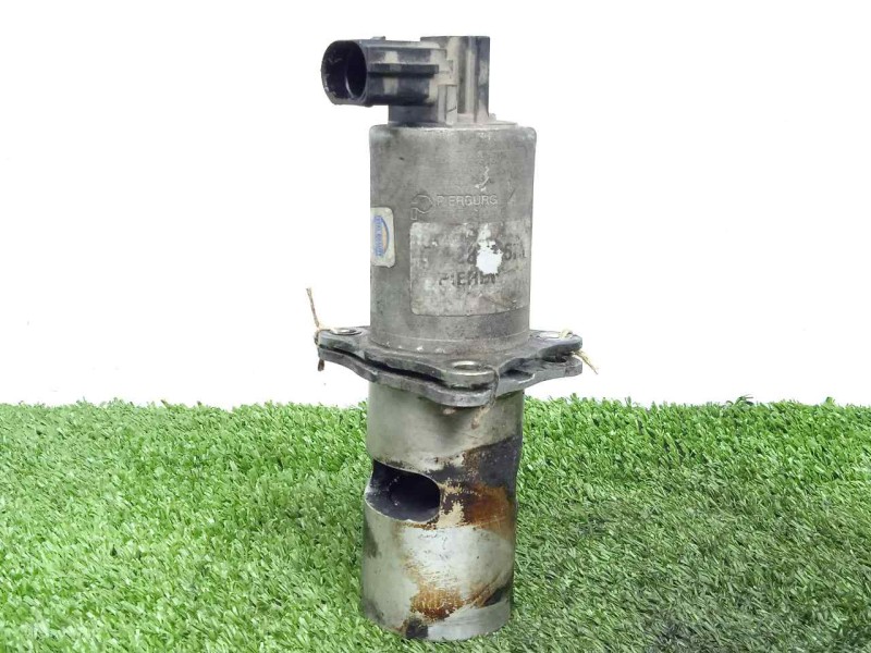 Recambio de valvula egr para renault master ii phase 2 caja cerrada 1.9 diesel referencia OEM IAM   