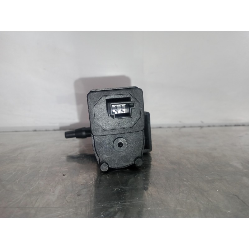 Recambio de valvula aire adicional para mercedes-benz clase c (w203) berlina 2.2 cdi cat referencia OEM IAM A2038000478  