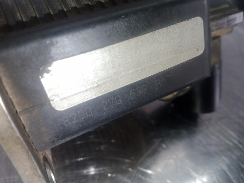 Recambio de valvula egr para renault master desde ´98 2.2 diesel referencia OEM IAM 8200270539B  