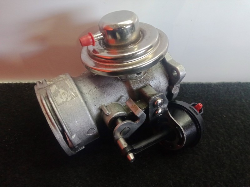 Recambio de valvula egr para volkswagen passat berlina (3b3) 1.9 tdi referencia OEM IAM REFERENCIABORRADA  