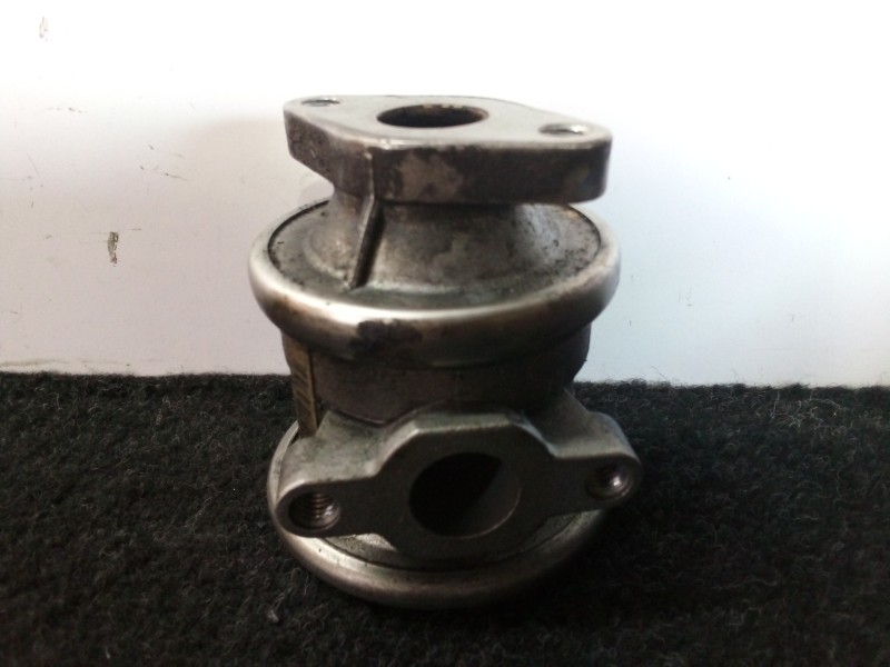 Recambio de valvula egr para audi a6 berlina (4b2) 2.4 v6 30v referencia OEM IAM 078131101N  