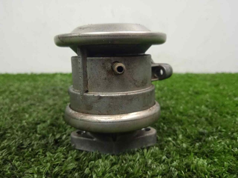 Recambio de valvula egr para audi a8 (d2) 4.2 v8 40v referencia OEM IAM 078131101F-72256000  