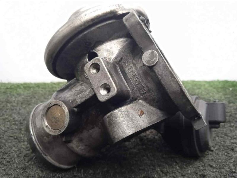 Recambio de valvula egr para volkswagen polo berlina (6n2) 1.4 tdi referencia OEM IAM 045131501C  