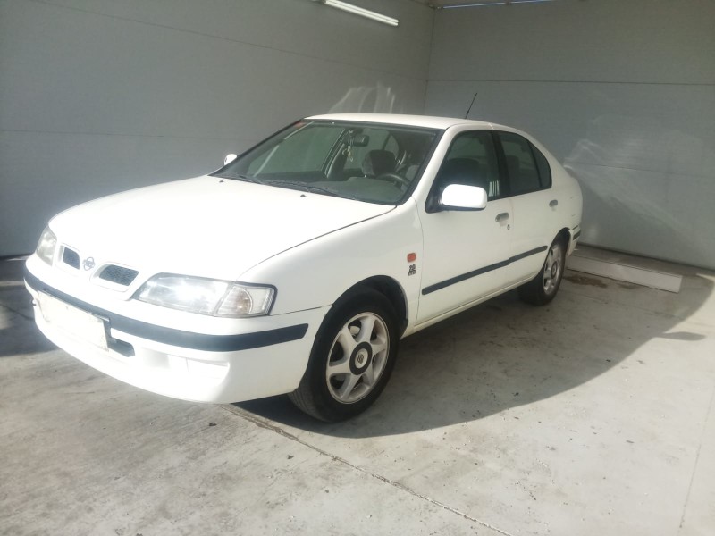 nissan primera (p11) del año 1999