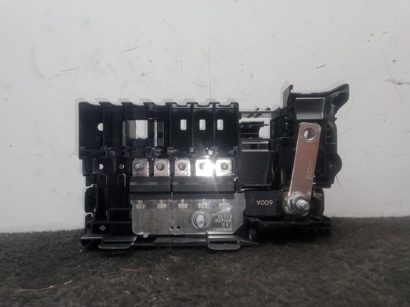 Recambio de caja reles / fusibles para opel astra k (b16) 1.4 turbo (68) referencia OEM IAM 39023242  