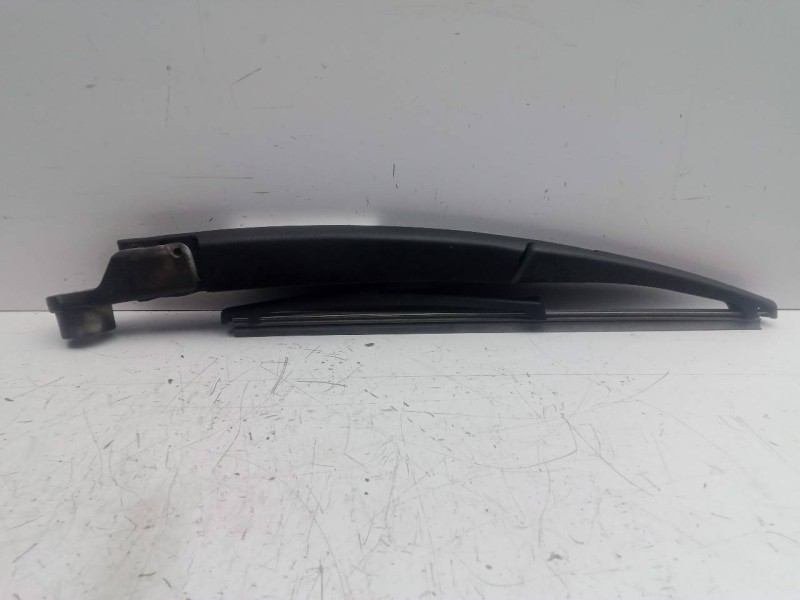 Recambio de brazo limpia trasero para jeep renegade 1.0 t-gdi cat referencia OEM IAM   