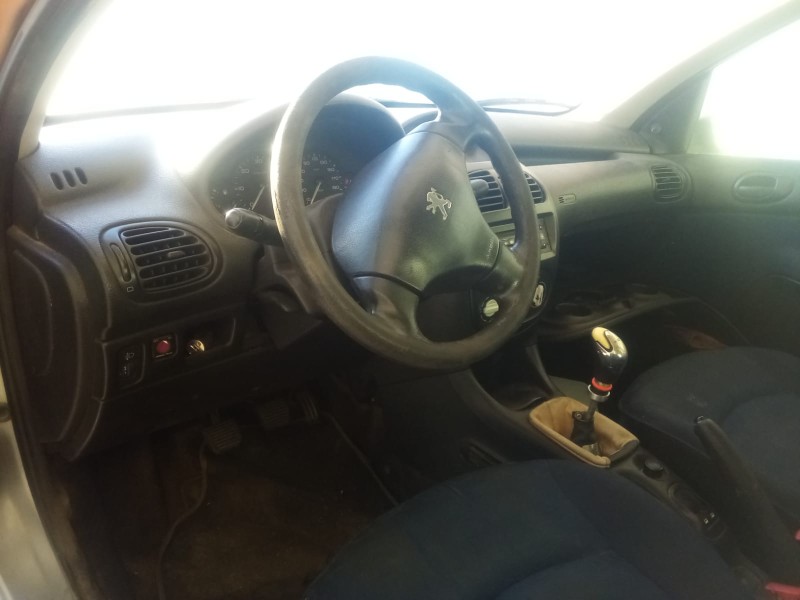 peugeot 206 hatchback (2a/c) del año 2001