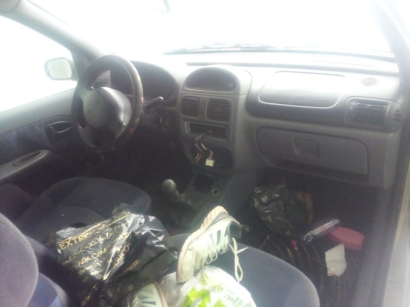 renault clio ii (bb_, cb_) del año 2000