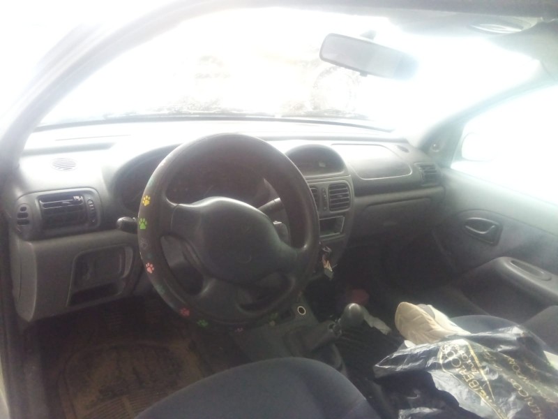 renault clio ii (bb_, cb_) del año 2000