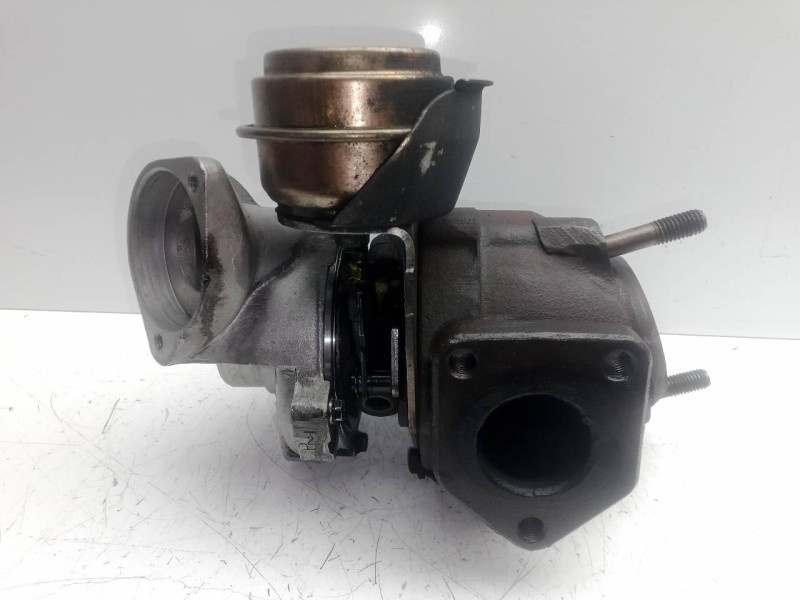 Recambio de turbocompresor para bmw serie 3 compact (e46) 2.0 16v diesel cat referencia OEM IAM 7787626F-GT1749V  