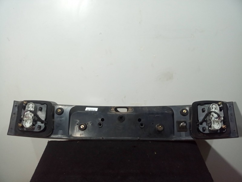 Recambio de piloto trasero central para volvo v40 station wagon (645) 1.8 referencia OEM IAM 30632612  01-04