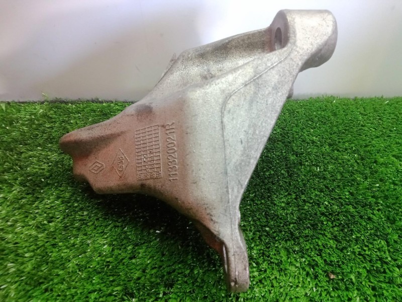 Recambio de soporte motor para renault megane iii berlina 5 p 1.5 dci diesel fap referencia OEM IAM 113320021R  