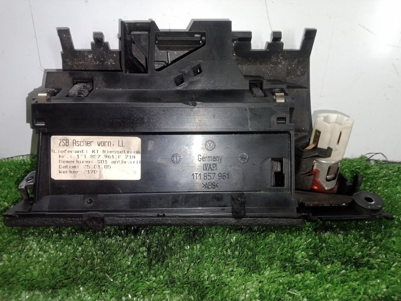 Recambio de cenicero para volkswagen touran (1t1) 1.9 tdi referencia OEM IAM 1T1857961  