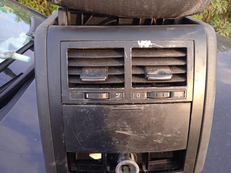 Recambio de aireador trasero central para volkswagen touareg (7la) 2.5 tdi referencia OEM IAM   