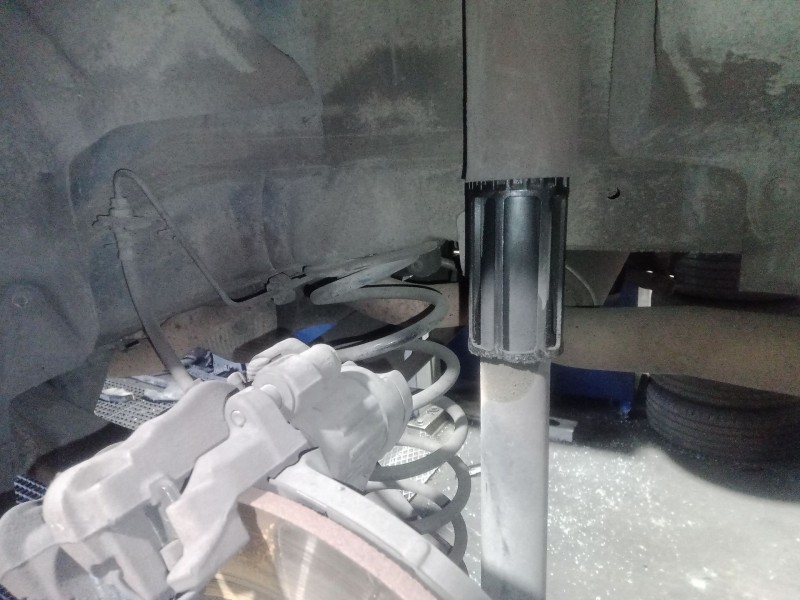 Recambio de amortiguador trasero izquierdo para seat leon st (5f8) 1.6 tdi referencia OEM IAM   