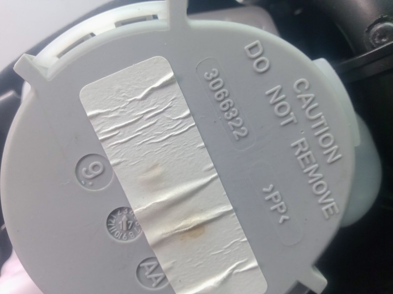 Recambio de cinturon seguridad delantero derecho para seat leon st (5f8) 1.6 tdi referencia OEM IAM 3066322-3063560  