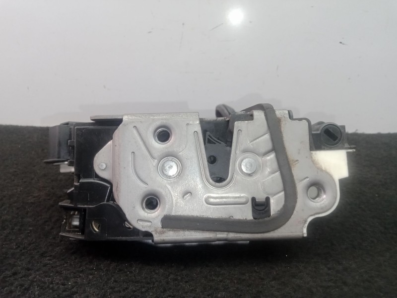 Recambio de cerradura puerta delantera derecha para seat leon st (5f8) 1.6 tdi referencia OEM IAM 5K1837016J  