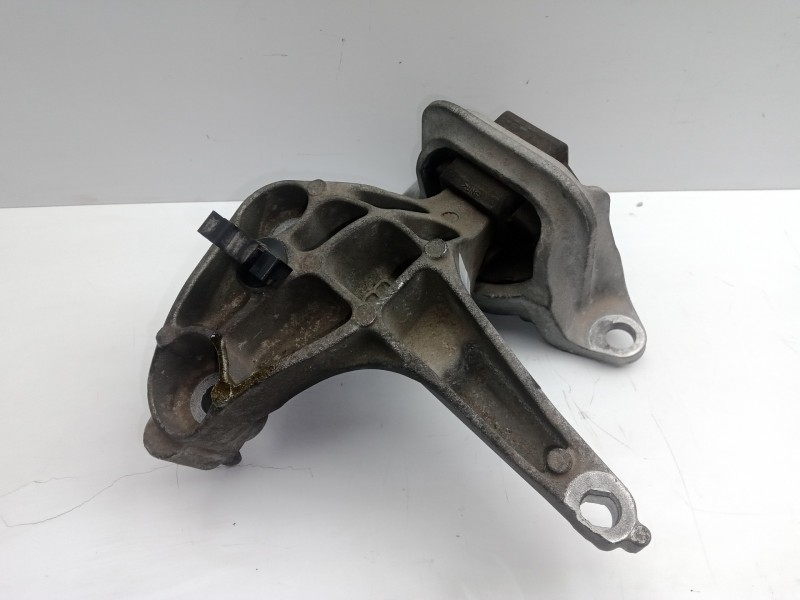 Recambio de soporte motor trasero para renault megane iii berlina 5 p 1.5 dci diesel fap referencia OEM IAM   