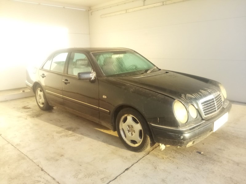 mercedes-benz clase e (w210) del año 1998