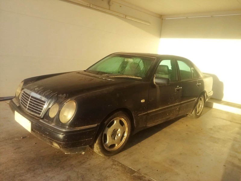 mercedes-benz clase e (w210) del año 1998