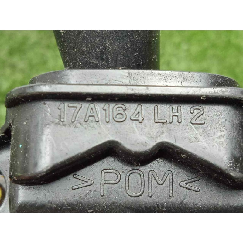 Recambio de mando limpia para toyota avensis berlina (t 22) 2.0 d4-d luna (5-ptas.) referencia OEM IAM 17A164LH2 LIMPIA TRASERO 