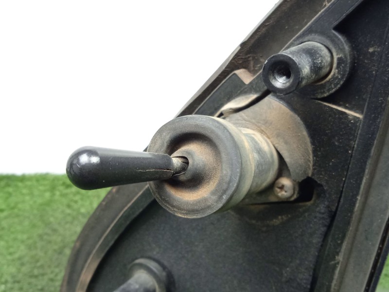 Recambio de retrovisor derecho para ssangyong musso (fj) 2.9 d referencia OEM IAM 015200 VERDE MANUAL