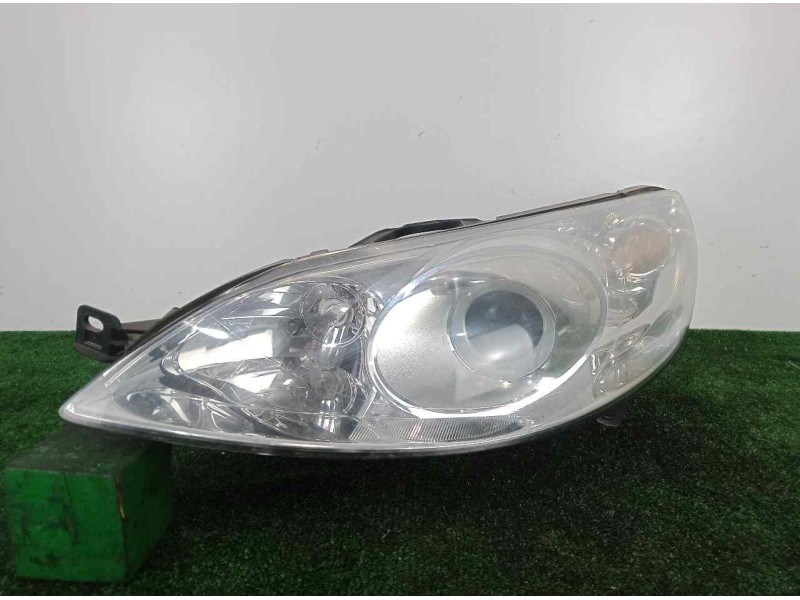 Recambio de faro izquierdo para peugeot 407 2.0 16v hdi fap referencia OEM IAM 0301213201 HALOGENO 