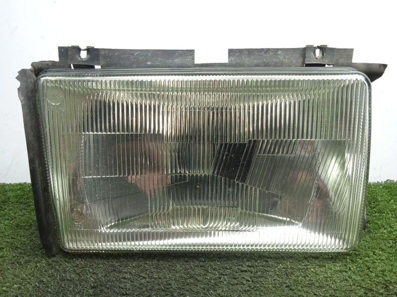 Recambio de faro derecho para seat 131 1.4g referencia OEM IAM SINREFERENCIA  