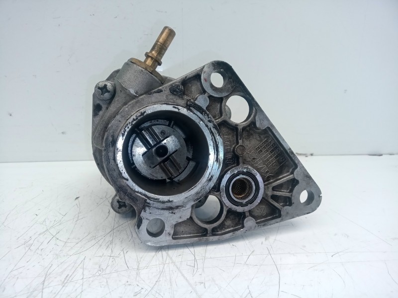 Recambio de depresor freno / bomba vacio para peugeot partner (s1) 1.9 diesel referencia OEM IAM 96111230-MM101706  