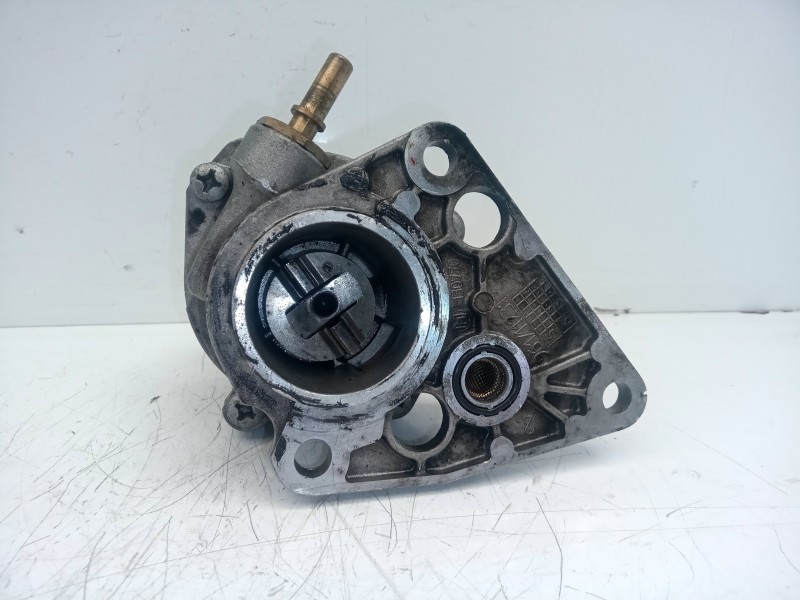 Recambio de depresor freno / bomba vacio para peugeot partner (s1) 1.9 diesel referencia OEM IAM 96111230-MM101706  