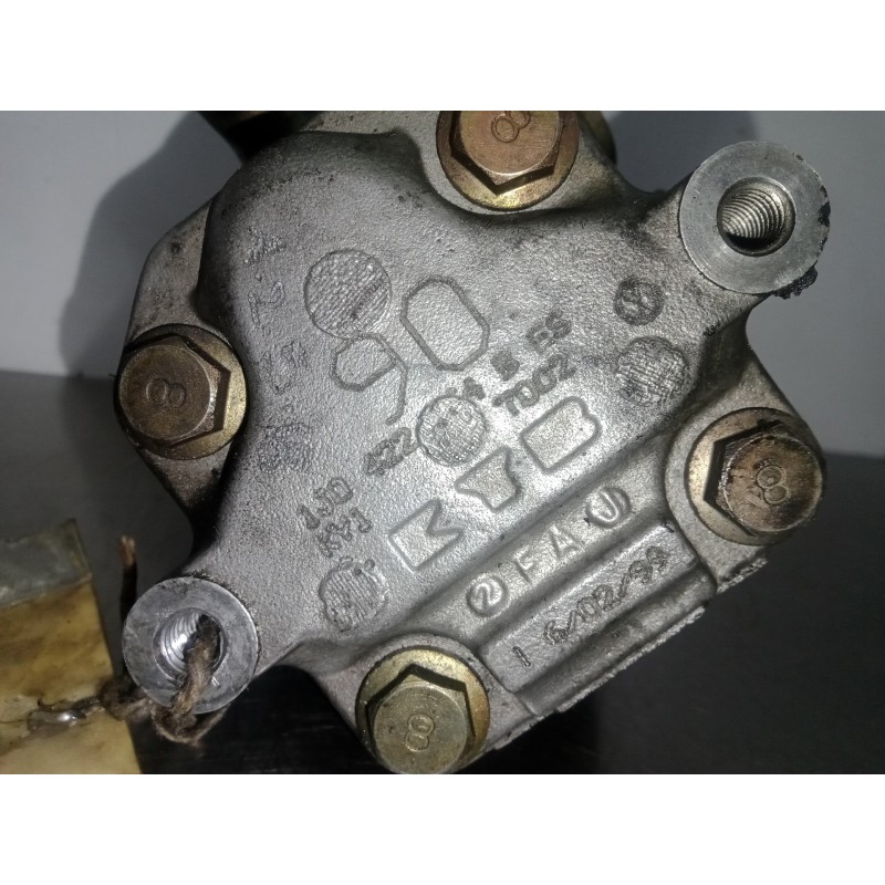 Recambio de bomba direccion para volkswagen golf iv berlina (1j1) 1.4 16v referencia OEM IAM 1J0422154B  