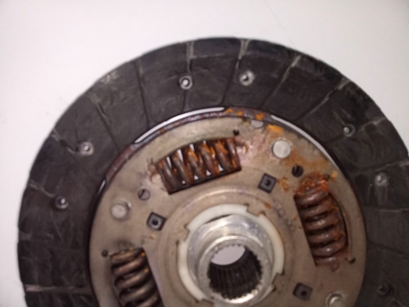 Recambio de kit embrague para volkswagen golf iv berlina (1j1) 1.4 16v referencia OEM IAM 680793-MC3  