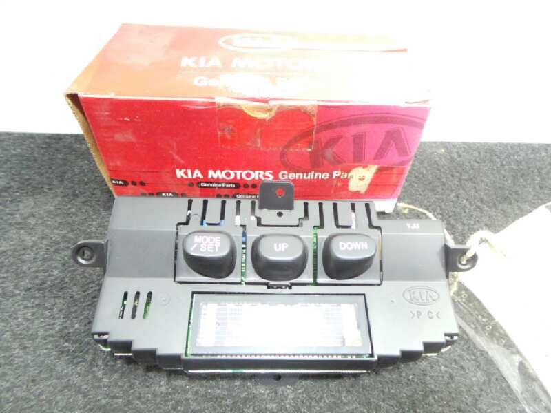 Recambio de luz interior para kia sorento referencia OEM IAM 940A03E000-20031022  NUEVO