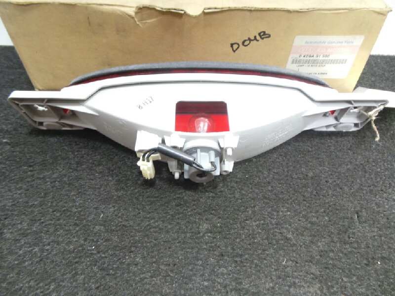 Recambio de luz central de freno para kia shuma referencia OEM IAM 0K2BA51580  NUEVO