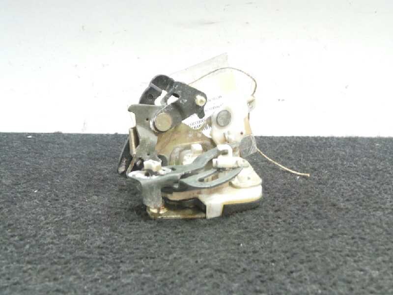 Recambio de cerradura puerta trasera izquierda para mitsubishi santamo (hyundai) 2.0 cat referencia OEM IAM   