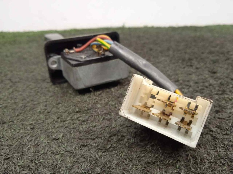 Recambio de mando intermitentes para nissan l-35 2.8 referencia OEM IAM NOTIENE 5.PIN 