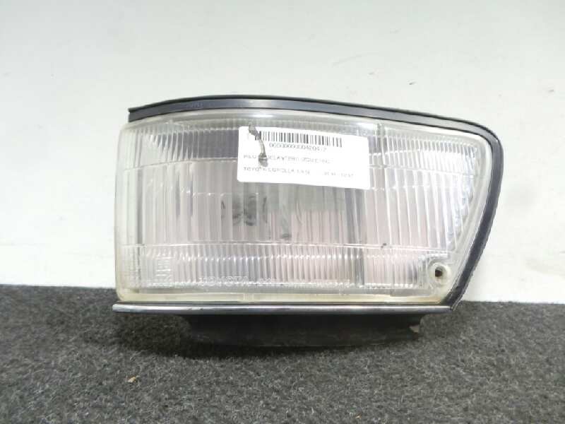 Recambio de piloto delantero izquierdo para toyota corolla 1.6 g referencia OEM IAM   