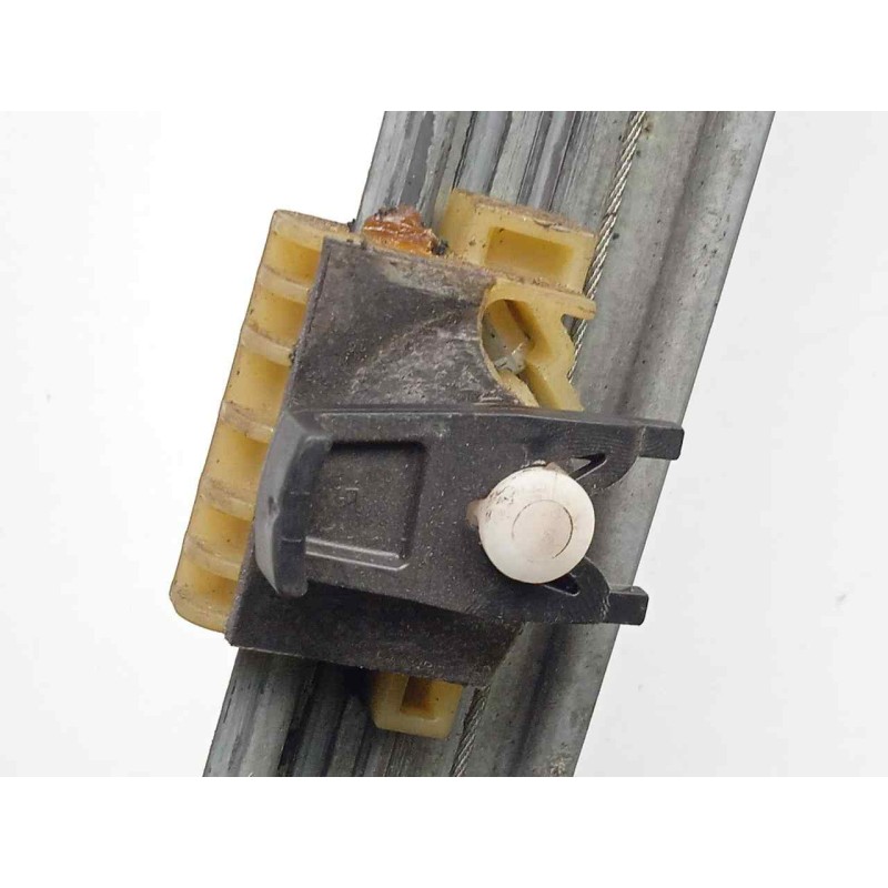 Recambio de elevalunas delantero izquierdo para renault laguna iii 2.0 dci diesel cat referencia OEM IAM 807010002R ELECTRICO SI