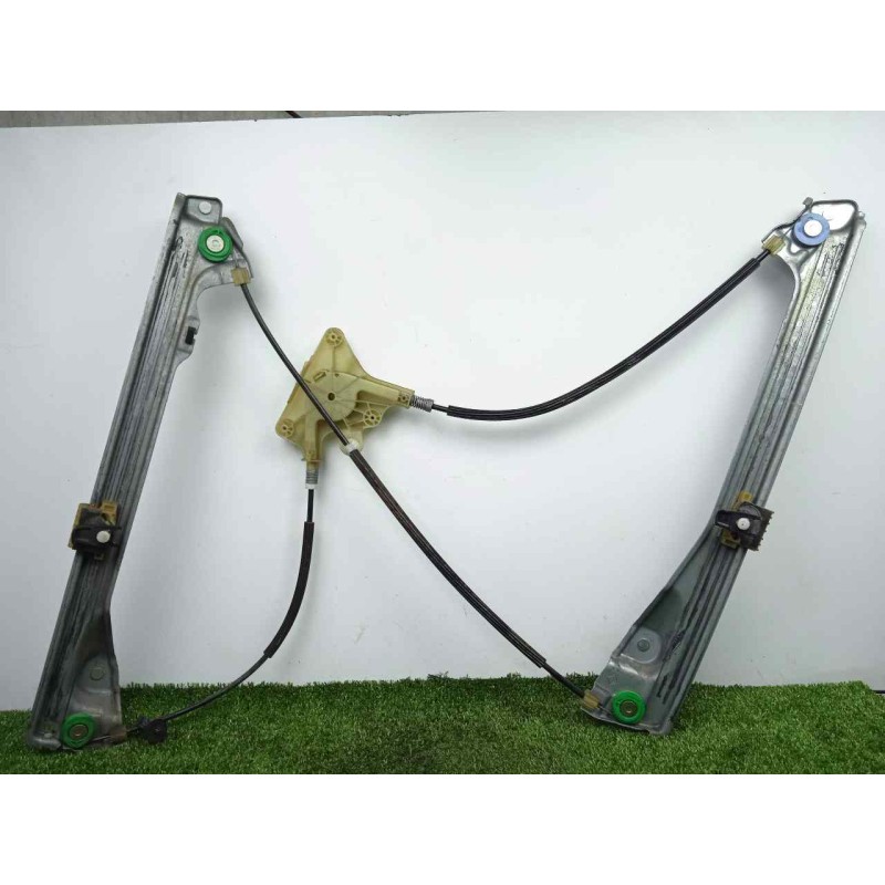 Recambio de elevalunas delantero izquierdo para renault laguna iii 2.0 dci diesel cat referencia OEM IAM 807010002R ELECTRICO SI