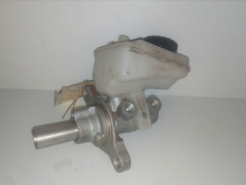 Recambio de bomba freno para peugeot 107 1.0 cat (384f) referencia OEM IAM 0204Y21821-004021B-6401818  