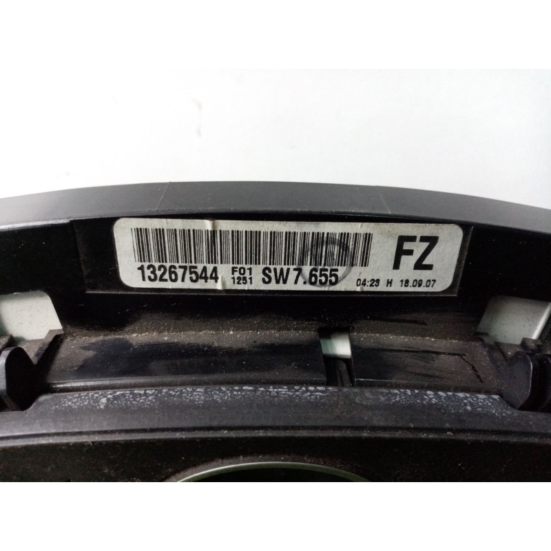 Recambio de cuadro instrumentos para opel zafira b 1.9 cdti referencia OEM IAM 13267544  