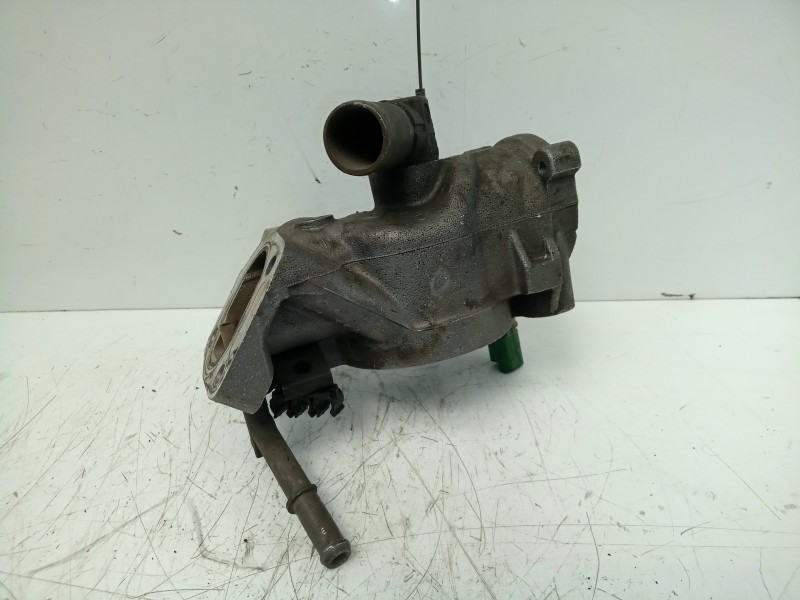 Recambio de termostato para citroën xsara berlina 1.9 diesel referencia OEM IAM 9624839210  